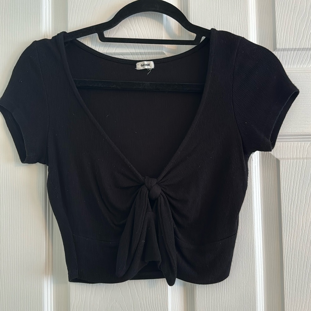 Cropped front tie top